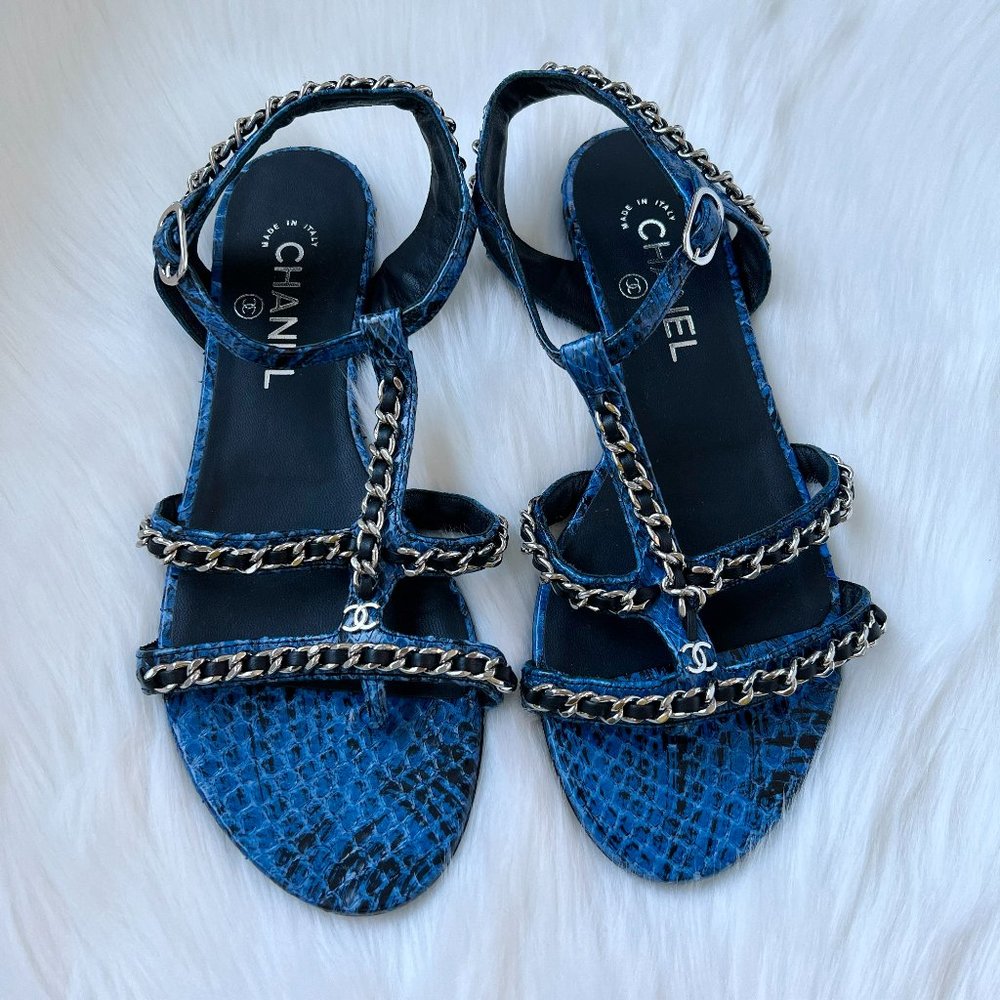 Chanel Women's Blue Snake Chain Thong Flat Sandal Size 38.5